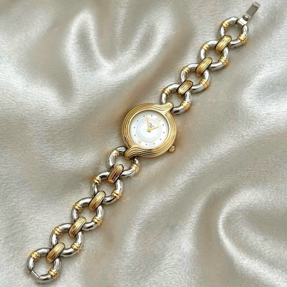 AUTHENTIC RARE VINTAGE DIOR TWO-TONED WATCH - Picture 3 of 5